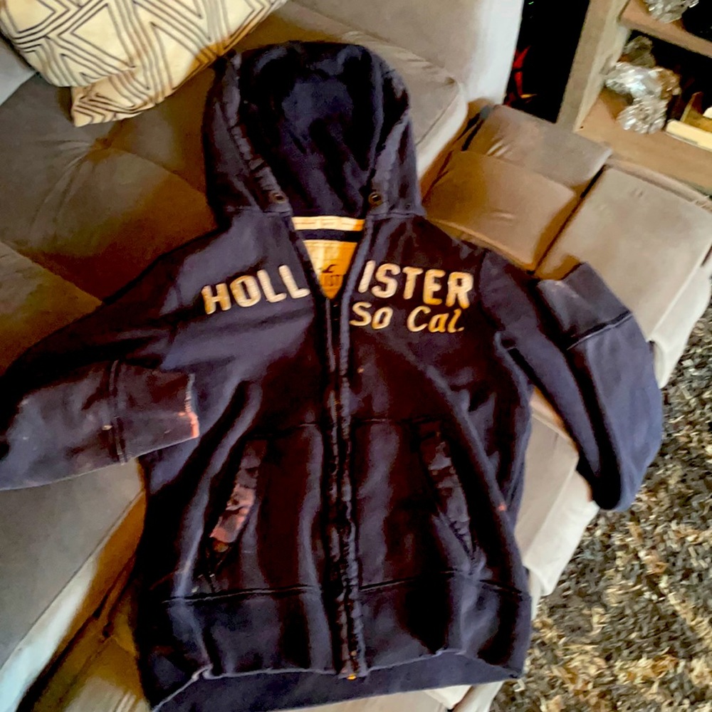 Hollister Men’s hoodie Size small